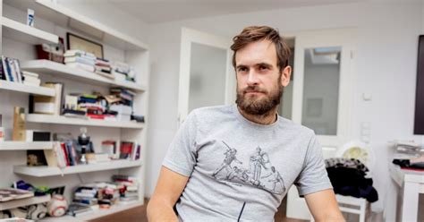 В Катаре задержали активистов Pussy Riot они хотели провести акцию на финале ЧМ в знак