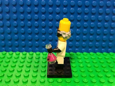 Lego Monster Scientist Minifigure Series 14 Complete 71010 Cmf Htf Rare