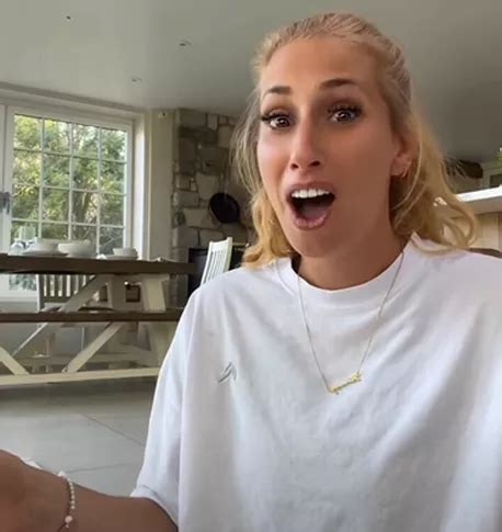 Stacey Solomon Stripped Naked In Gym Blunder As She Flashes Full Bum In Thong Daily Star