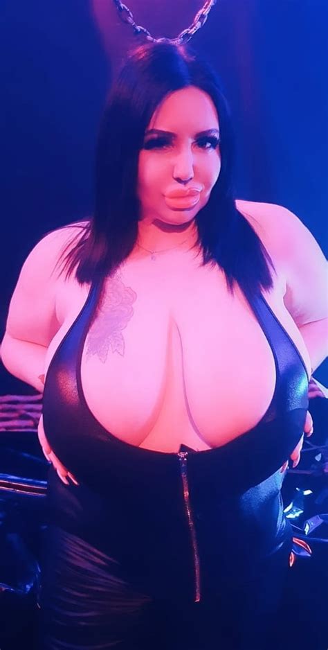 Live Stream Cam Babe 26 Pics XHamster