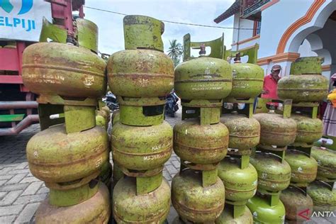 Gas Elpiji 3 Kg Langka Di Bukittinggi Harga Bisa Mencapai Rp 40 Ribu