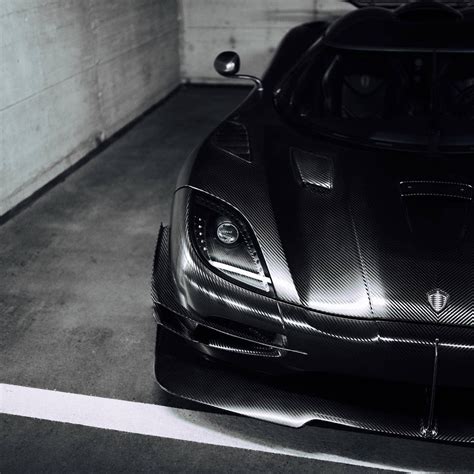 Naked Carbon Fiber Koenigsegg One 1