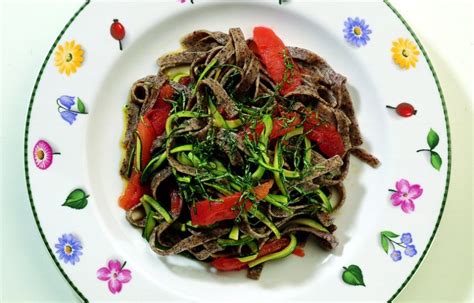 Ricetta Tagliatelle Di Grano Saraceno Le Ricette De La Cucina Italiana