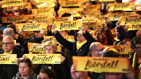 Concentraci N Para Pedir La Libertad De Junqueras En Sant Vicent Dels Horts