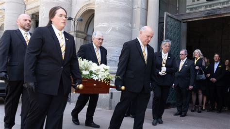 Fun Railles Nationales De Jean Pierre Ferland Un Dernier Hommage Pour