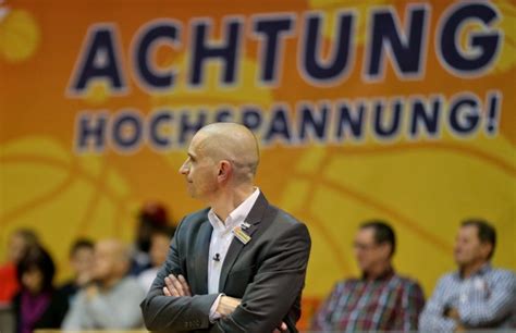 bulls coach schrittwieser sind noch nicht auf augenhoehe mit guessing
