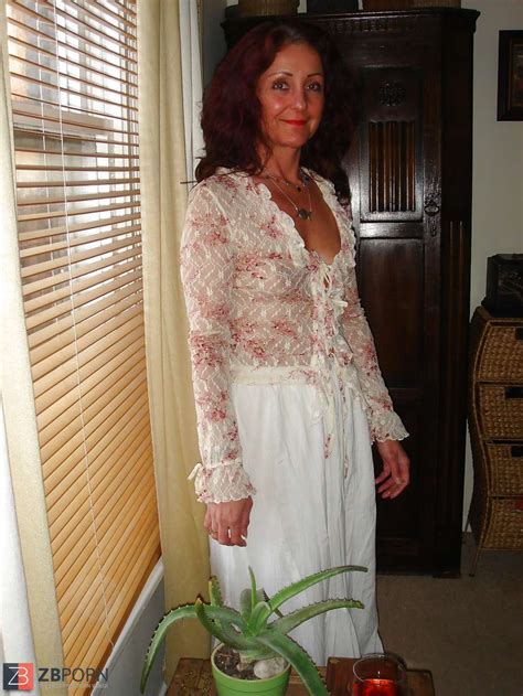 INEXPERIENCED FUR COVERED GRANNY ZB Porn