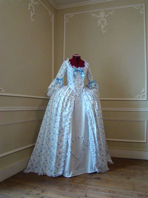 Costume du 18ème baroque rococo