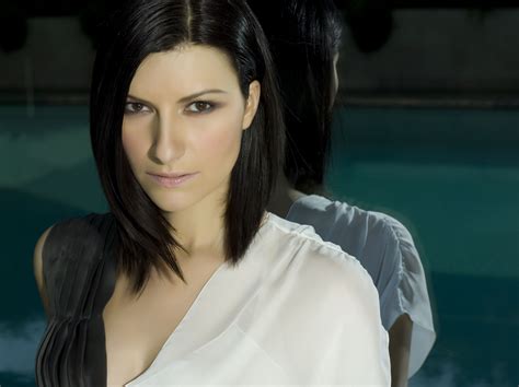 Laura Pausini Em São Paulo 2014 Credicard Hall Guia Da Semana