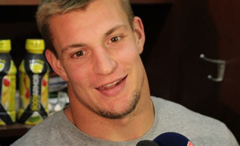 Rob Gronkowski Dancing to Beyonce’s ‘Partition’ (Video) – BlackSportsOnline