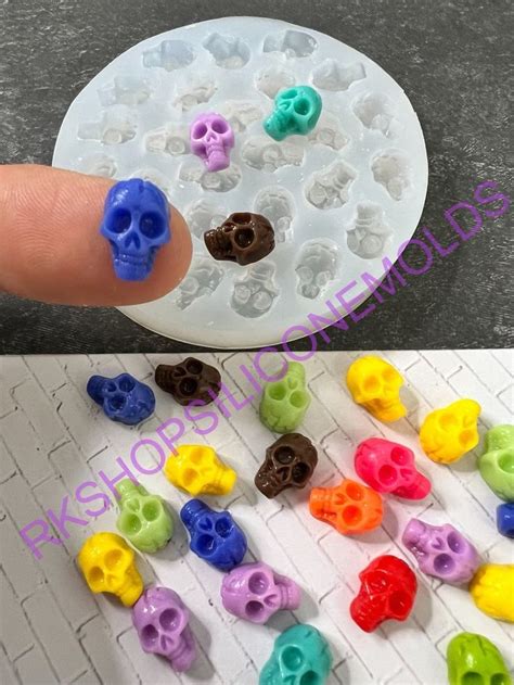 Skulls Silicone Mold Very Tiny For Fondant Resin Handcrafts Polymer