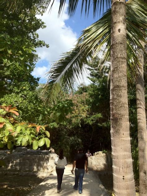 Day Tour To Chichén Itzá Ik Kil Cenotes Suytun Valladolid