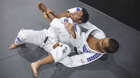 How To Do The Rear Naked Choke Jiu Jitsu