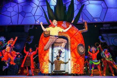 Musical do Bob Esponja vai levar as crianças direto para a Fenda do Bikini