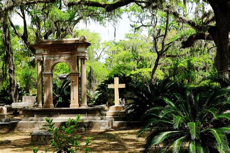 The Worlds Most Famous Cemeteries Fodors Travel Guide