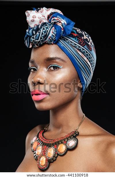 imágenes fotos de stock objetos en D y vectores sobre Naked africa woman Shutterstock