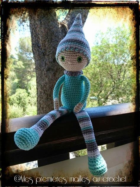 Lutin balançoire d après un tuto de Lidia Un monde en crochet Mes