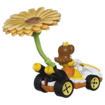 Hot Wheels Mario Kart Princess Daisy Standard Kart Mattel