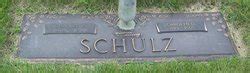 Charles Herman Schulz 1919 1988 Homenaje De Find A Grave