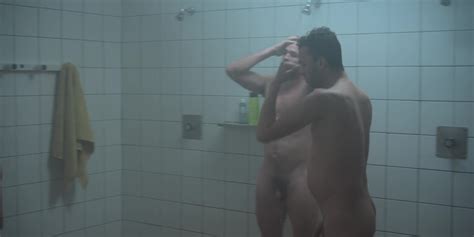 Omg He S Naked Actor Lex Molero Goes Full Frontal In Spanish Series