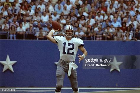 1124 Roger Staubach Photos And High Res Pictures Getty Images