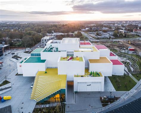 LEGO House Denmark: Photos by Rasmus Hjortshøj | Daily design ...