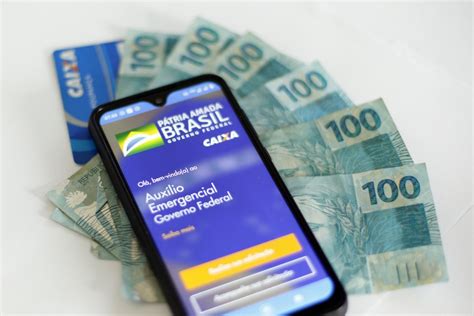 Auxílio Emergencial veja como saber quantas parcelas de R 300 você