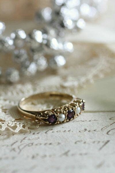 Antique Style Jewelry Vintage Jewellery Vintage Rings Dream Jewelry