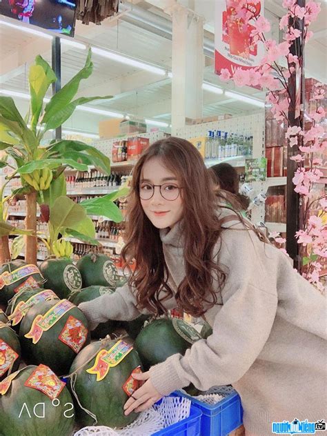 Hot Girl Ng C Nhi