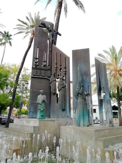 Monumentos de Jerez Monumento a las Cofradías SoyJerez