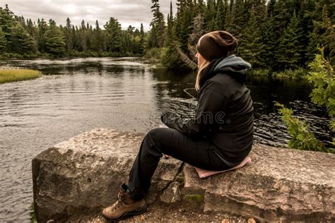 Kanada Ontario Sjön Av Två Floder Kanotar För Vattensoluppgång För