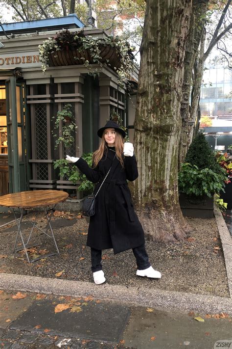 Zishy Featuring Rian Starber Nude Images CoedCherry