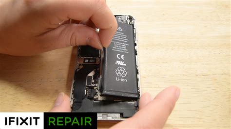 How To Replace The Battery On Your Iphone 4s Youtube