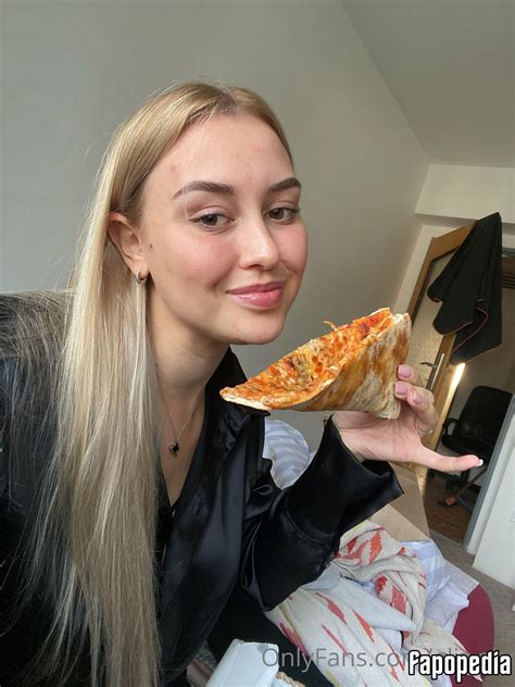 Eliz Gry Nude OnlyFans Leaks Photo 3886718 Fapopedia