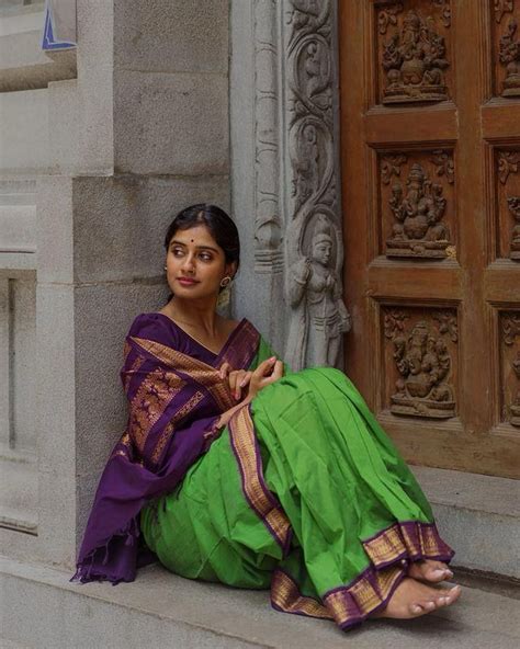 Dazzling Parrot Green Color Soft Lichi Silk Cloth Rich Pallu Saree