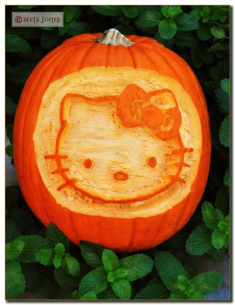 Hello Kitty Pumpkin Design