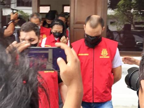 Berkas 5 Tersangka Kasus Korupsi Pembuatan KTP Indonesia Untuk WNA