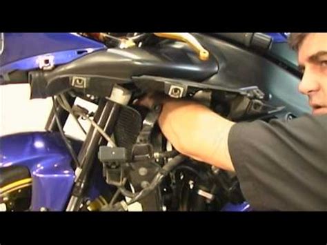 How To Change Spark Plugs On Yamaha R R Videos Youtube