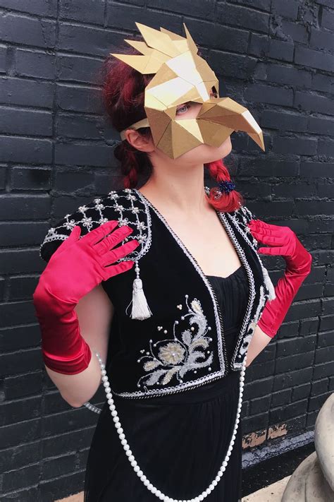 Маска попугая золотая | Прокат костюмов от студии "Ирис"