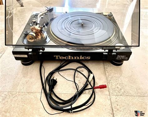 Technics SL 1200 LTD Limited Edition Gold Platter Direct Drive DJ