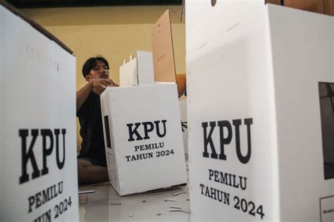 Kpu Bantul Mulai Sortir Dan Lipat Surat Suara Koran Magelang Digital