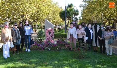 La Aecc Recuerda Con Una Ofrenda Floral A Las V Ctimas Del Coronavirus