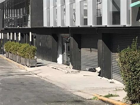 El Hundimiento De Un Metro De Un Edificio Se Escuch Como Un Choque