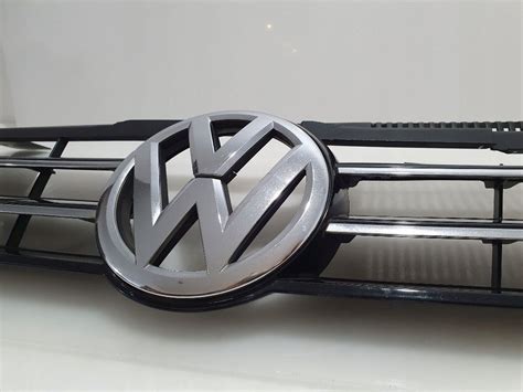 VW SHARAN 7N 2014r ATRAPA ZDERZAKA PRZÓD GRILL EMBLEMAT LOGO ORYGINAŁ