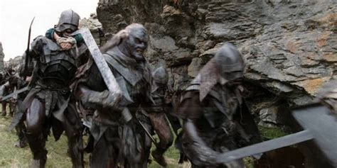 8 Biggest Differences Between The Uruk & Orcs In Rings Of Power