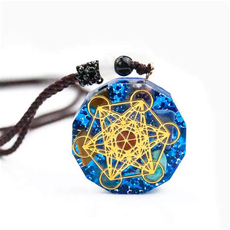 Collier Pendentif Cube De M Tatron Orgonite Bleue Chakras