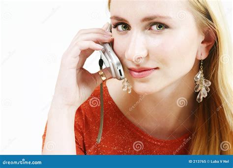 Fille Blonde Sur Le Portable Image Stock Image Du Adulte Cheveu