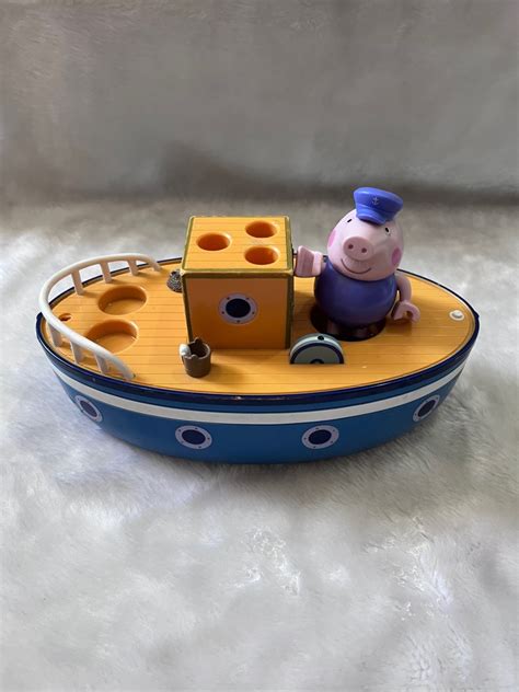 Peppa Pig Boat with Peppa Sailor Figure, Hobbies & Toys, Toys & Games ...