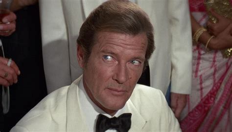 Sir Roger Moore Dead James Bond Actor And British Icon Dies Aged 89 The Independent