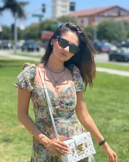 Anushka Sen Top Hot Pics And Photo